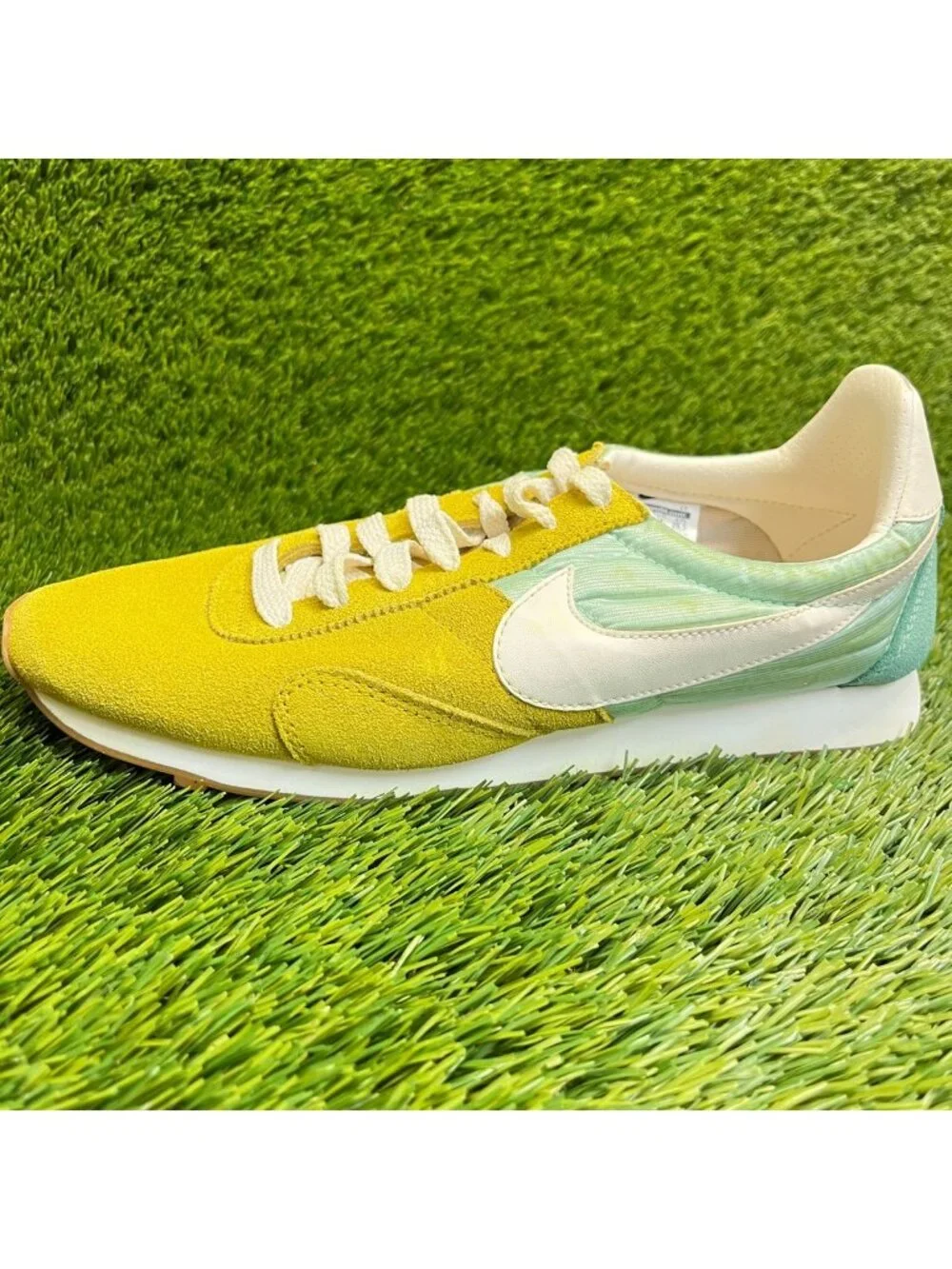 Nike Montreal Racer Womens Size 9.5 Yellow Green Athletic Tennis Shoes Sneakers
